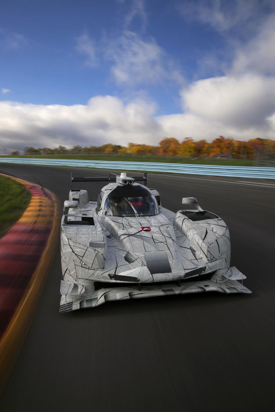  Cadillac DPi-V.R 2016 года  (фото 8 из 18)